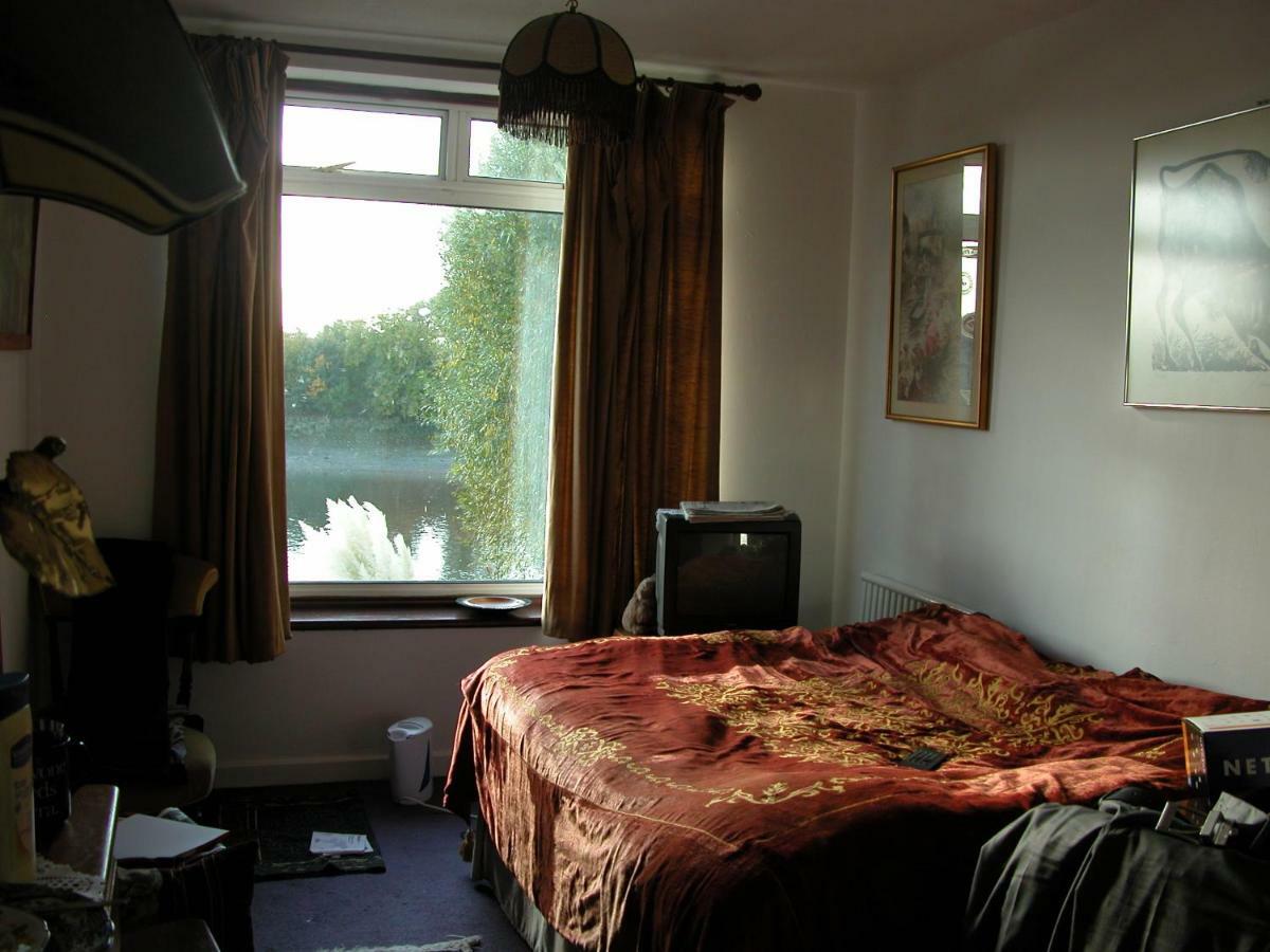 Chiswick Riviera With Free Parking Bed & Breakfast Londra Dış mekan fotoğraf